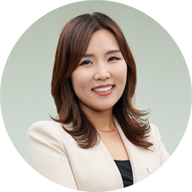 A photo of Julie Kim